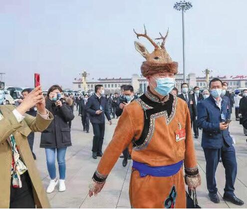 電力先行 服務民族地區(qū)加快發(fā)展——訪全國人大代表、內蒙古自治區(qū)鄂倫春自治旗人大常委會主任代喜院