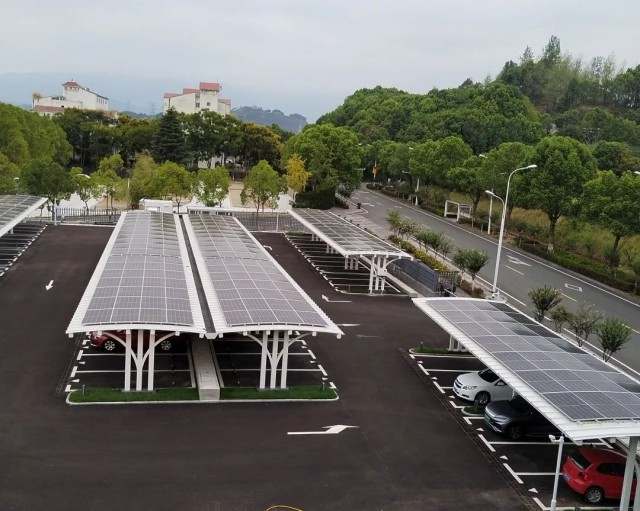 光儲充一體化停車場，實現(xiàn)零碳出行新風尚