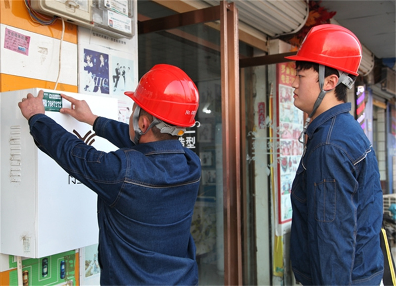 國(guó)網(wǎng)蒙城縣供電公司“暖心”服務(wù)確保返鄉(xiāng)人用電無憂