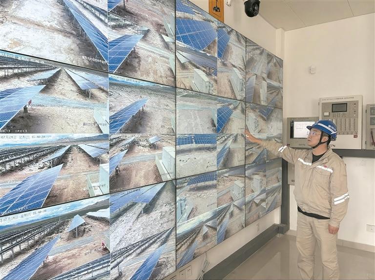 青海省首套光伏全景監(jiān)控系統(tǒng)投入運(yùn)行