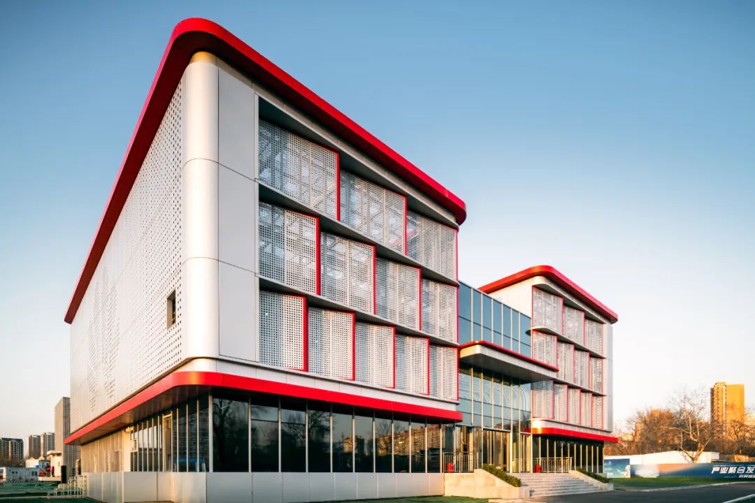 天津智算中心:打造AI算力高地,探索數(shù)字經(jīng)濟(jì)的“津門模式”